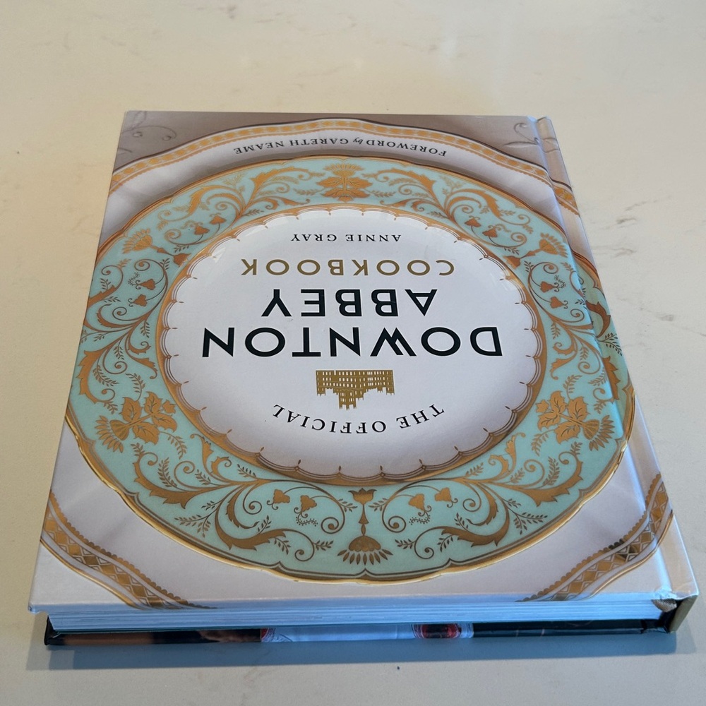 Downton Abbey Official Cookbook with over 100 delicious recipes. - Picture 11 of 12